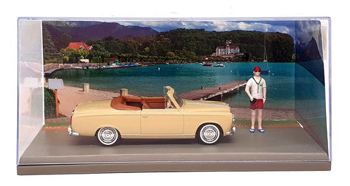 Solido 1/43 Scale SD004 - Peugeot 403 Convertible Diorama - Beige