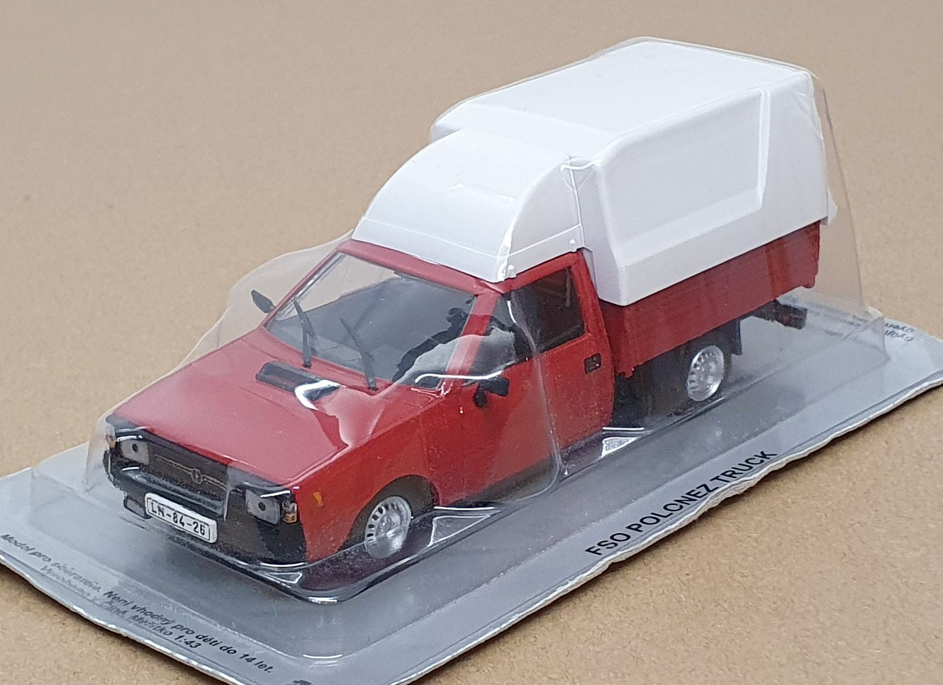 DeAgostini 1/43 Scale LN8426 - FSO Polonez Truck - Red/White