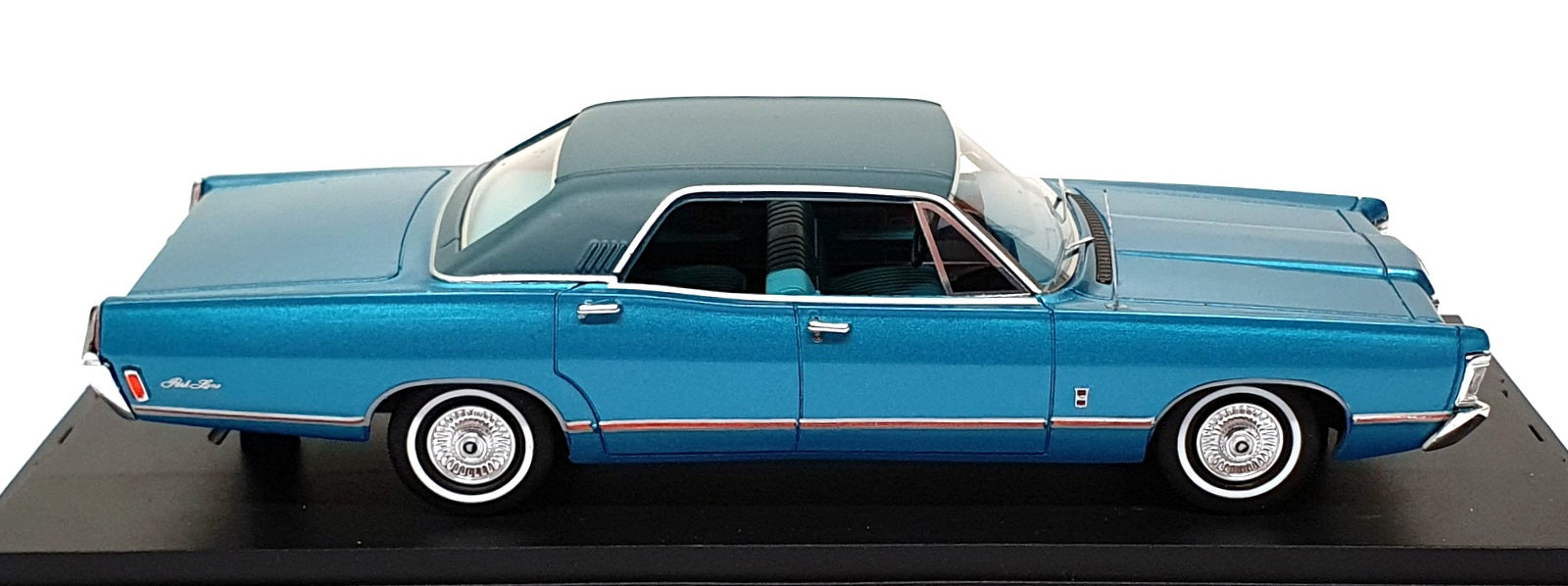 Goldvarg 1/43 Scale GC-085B - 1968 Mercury Brougham - Gulfstream Aqua