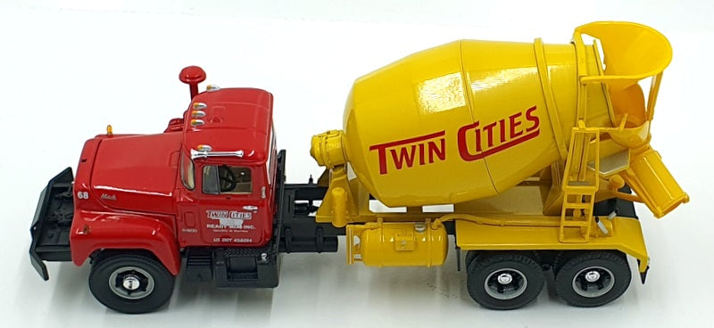 First Gear 1/34 Scale 19-2586 - Mack R-Model Mixer - Twin Cities