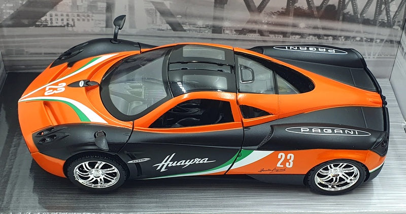 Motor Max 1/24 Scale 73798 - Pagani Huayra #23 Racing 2018