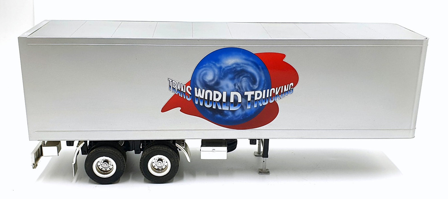 Revell 1/24 Scale 08896 - Trans Worldwide Trucking Box Trailer - Silver