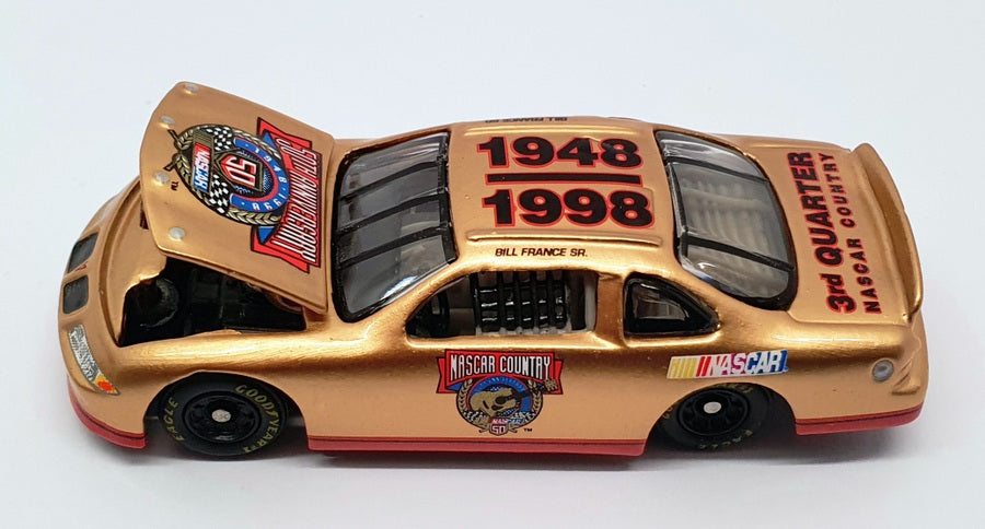 Action 1/64 Scale C649803484-2 - Pontiac Nascar Country 1948-98 - Bill France