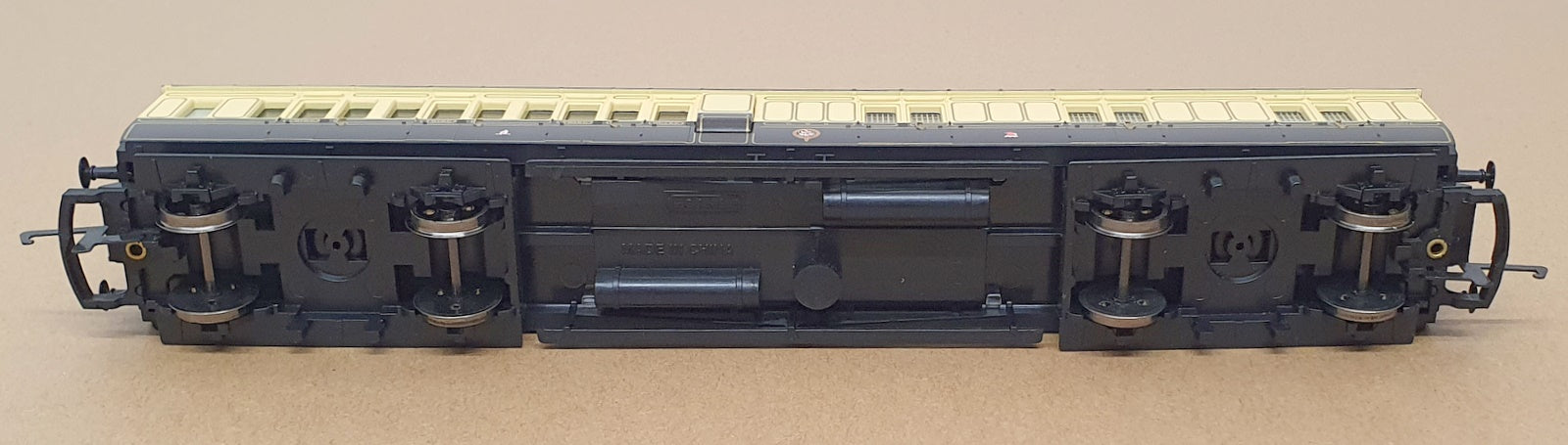 Hornby OO Gauge (1/76) R 4120C - GWR Clerestory Brake Coach 3371