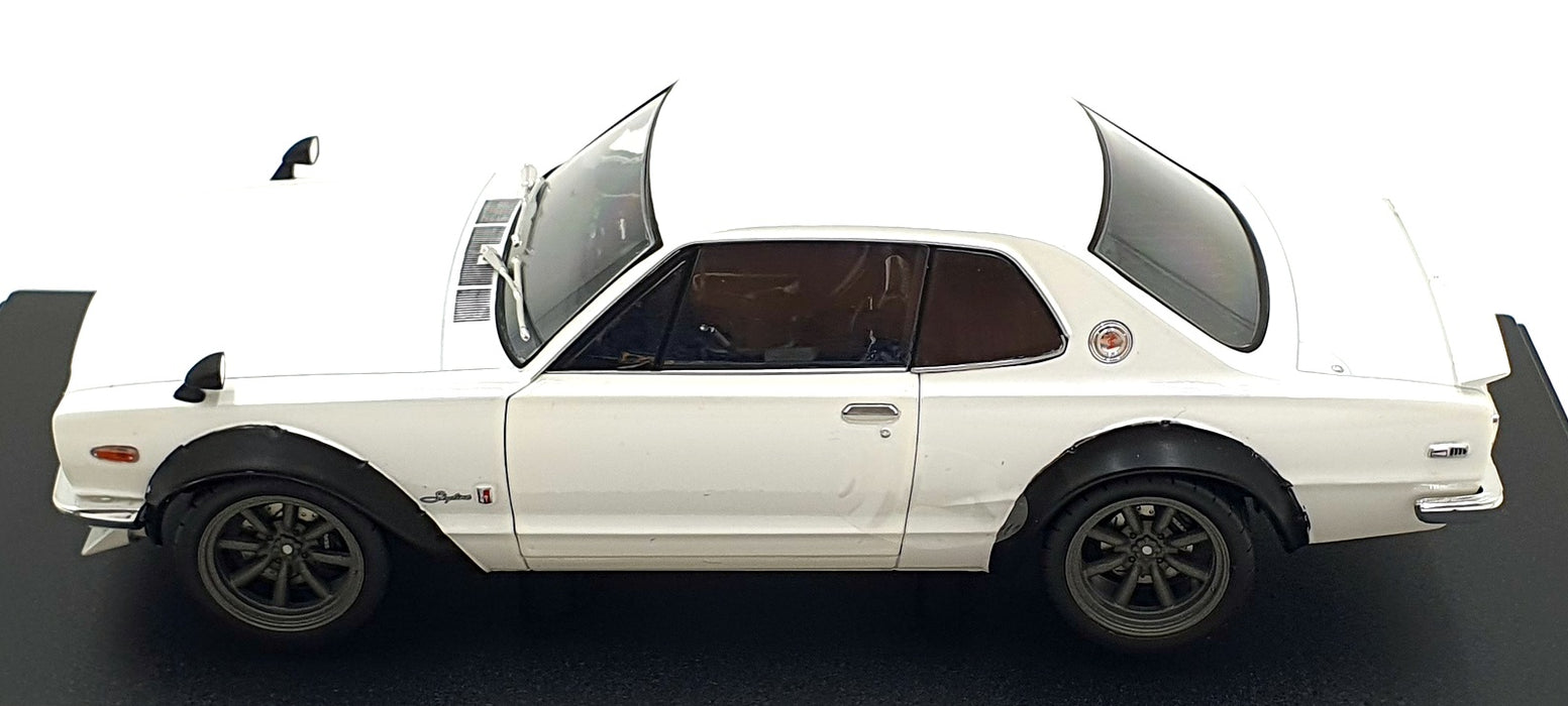 Solido 1/18 Scale Diecast S1813001 - 1970 Nissan Skyline (C10) Hakosuka - White