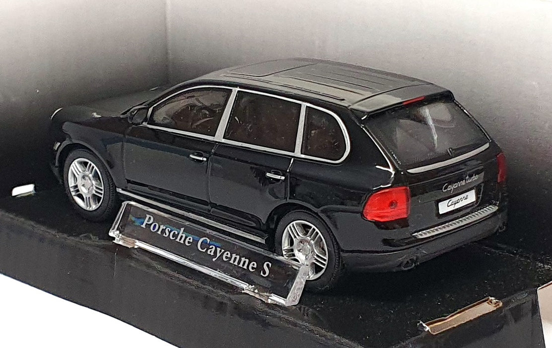 Cararama 1/43 Scale Diecast 230D  - Porsche Cayenne S - Black