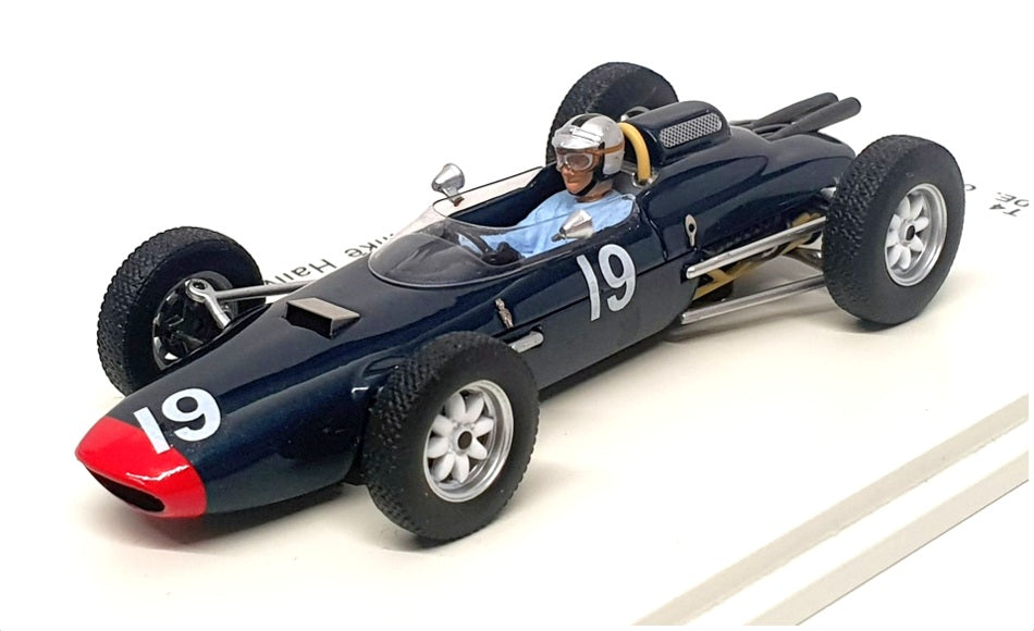 RACING DRIVER MIKE HAILWOOD DRIVING BRABHAM FORD FORMULA ONE F1 IN LICESTER - ; 9 MARCH 1964 RACING DRIVER MIKE HAILWOOD DRIVING BRABHAM FORD FORMULA ONE F1 IN LICESTER - ; 9 MARCH 1964