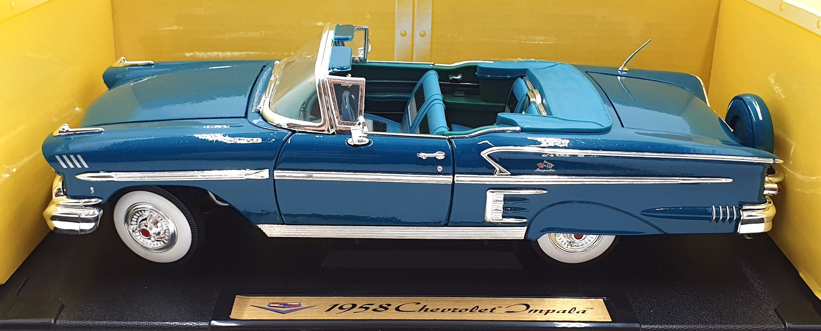 Motor Max 1/18 Scale Diecast 73100 - 1958 Chevrolet Impala - Met Green