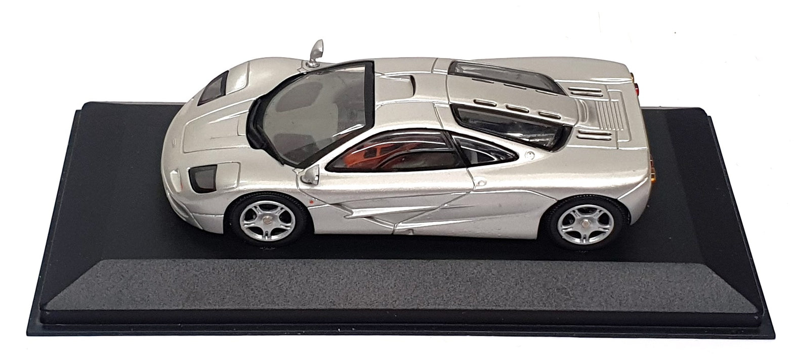 Minichamps 1/43 Scale 530 133431 - McLaren F1 Road Car - Silver