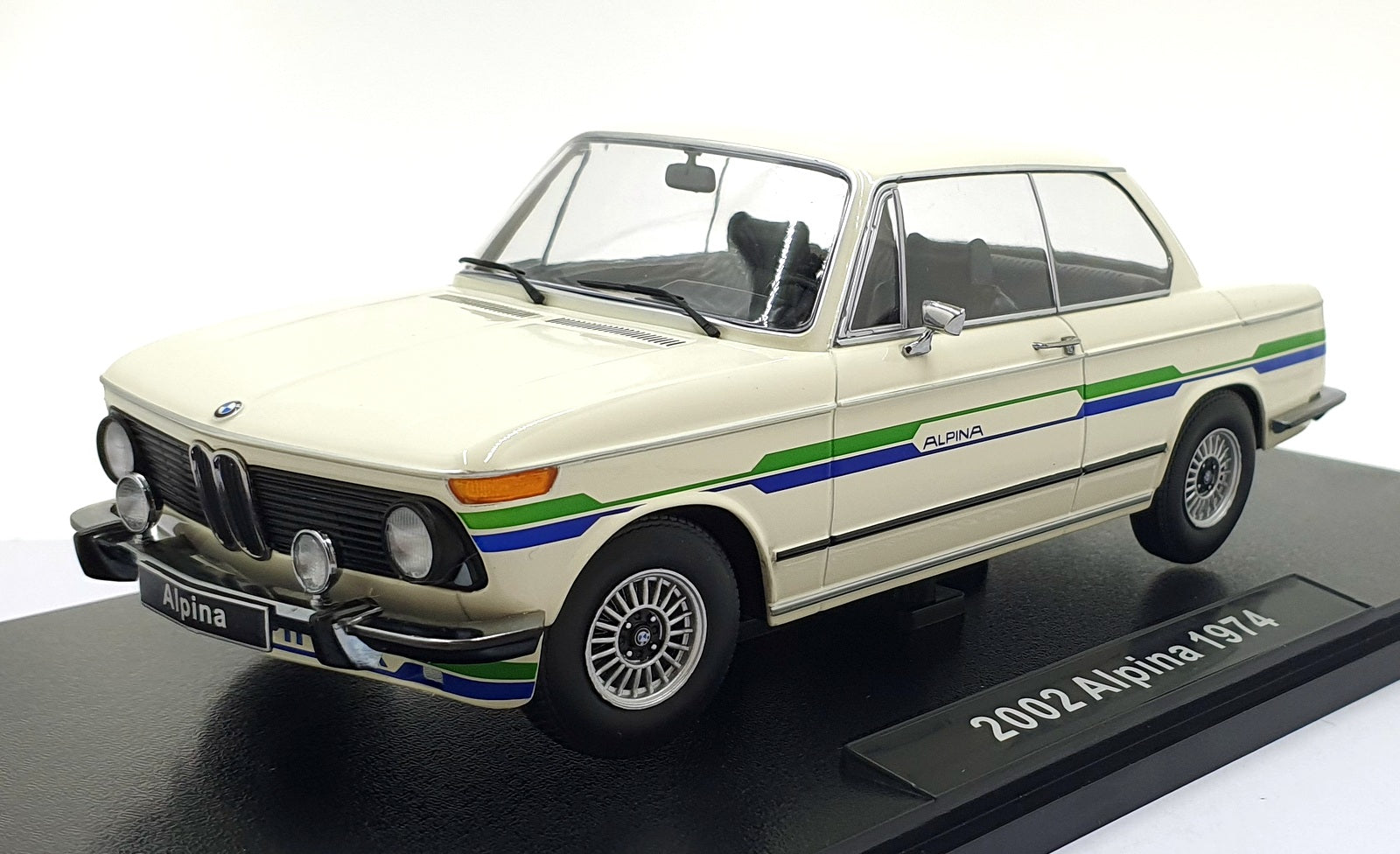 KK Scale 1/18 Scale Diecast KKDC181321 - 2002 BMW Alpina 1974 - White