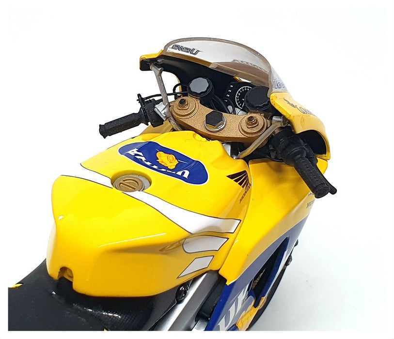 Minichamps 1/12 Scale 122 037111 - Honda RC211V Ukawa MotoGP 2003
