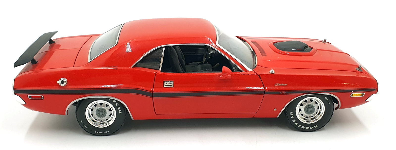 Greenlight 1/18 Scale Diecast 12819 - 1970 Dodge Challenger R/T - Red