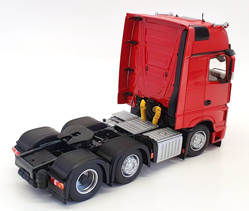 Marge Models 1/32 Scale Deicast 1912-04 Mercedes Benz Actros Gigaspace 6x2 Red