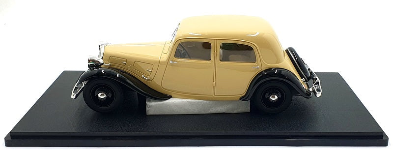 Cult 1/18 Scale Resin CML108-1 - 1935 Citroen Traction Avant 7cv - Beige/Black