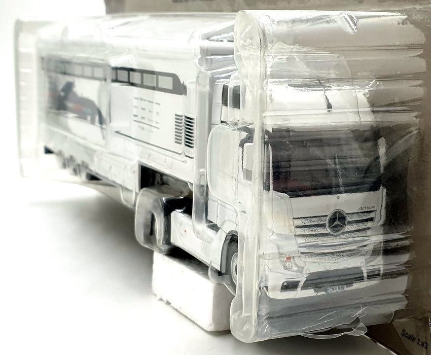 P&C 1/43 Scale MY8ALA0002 - Mercedes Benz Transporter Truck Williams Racing