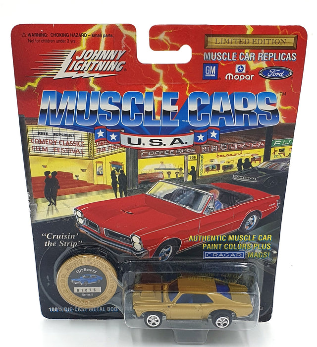Johnny Lightning 1/64 Scale 200-150 Muscle Cars USA 1972 Chevrolet Nova SS Gold