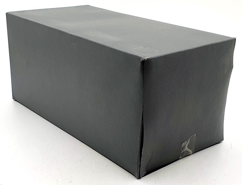 Kyosho 1/18 Scale 80 43 0 429 067 - BMW 320I WTCC 2006 GB A.Priaulx