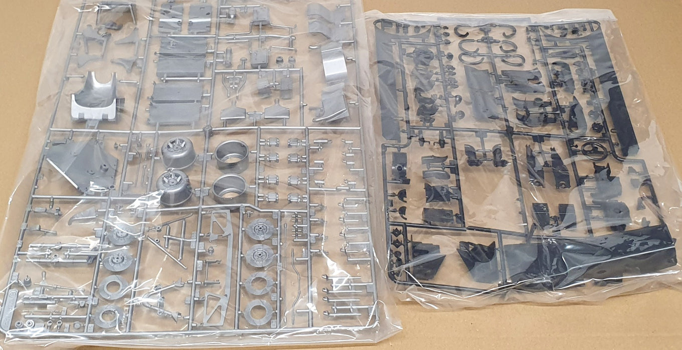 Tamiya 1/12 Scale Unbuilt Kit BS1226 - F1 Renault RE 20 Turbo Race Car