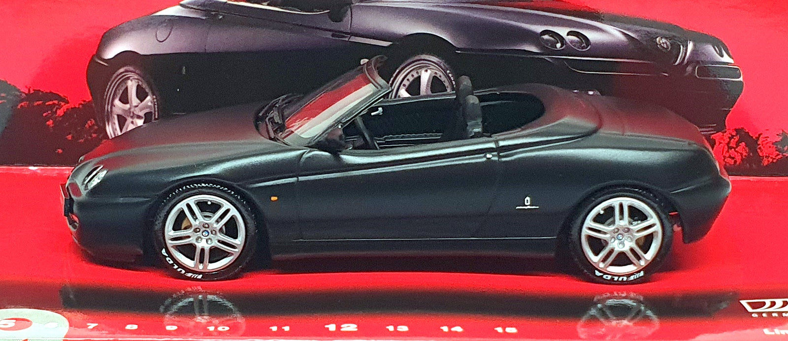Minichamps 1/43 Scale 436 120332 - 2003 Alfa Romeo Spider Fulda - Black