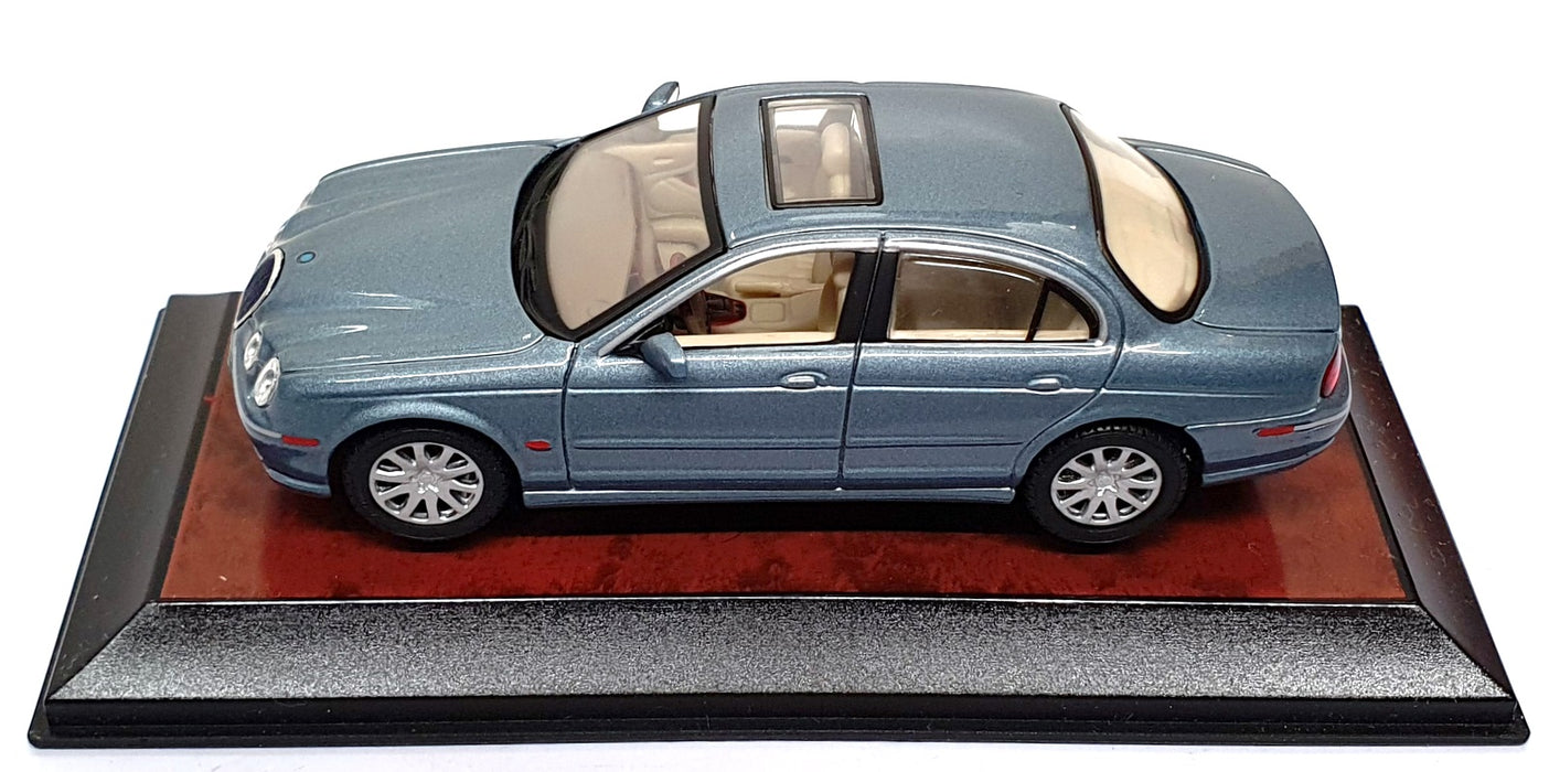 Maisto 1/43 Scale Diecast 31509 - 1999 Jaguar S-Type - Met. Lt. Blue