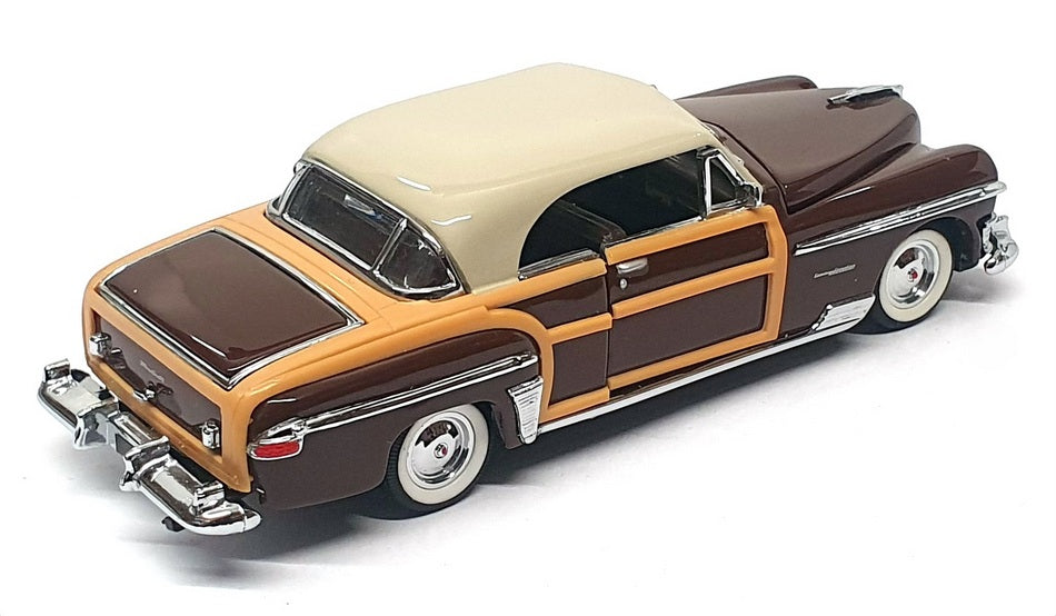 Franklin Mint 1/43 Scale B11KE20 - 1950 Chrysler Town Country - Brown