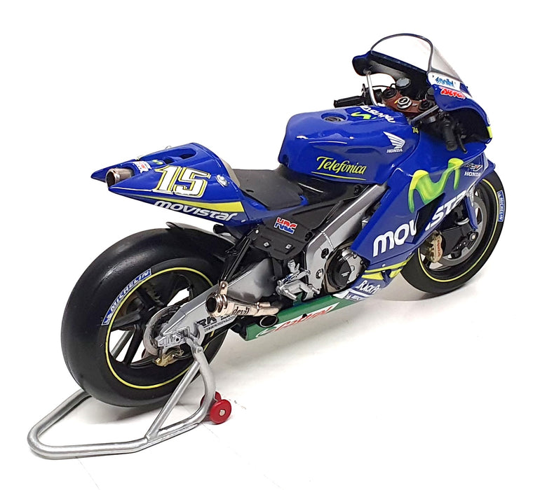 Minichamps 1/12 Scale 122 051015 - Honda RC211V Movistar S. Gibernau MotoGP 2005