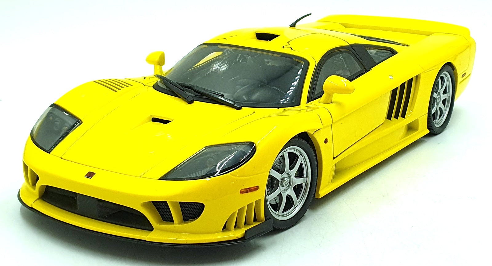 Motor Max 1/12 Scale  Diecast 73005 - Saleen S7 Twin Turbo - Yellow