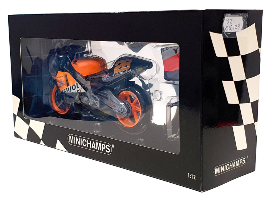 Minichamps 1/12 Scale 122 016128 - Honda NSR 500 Repsol Criville 500cc GP 2001