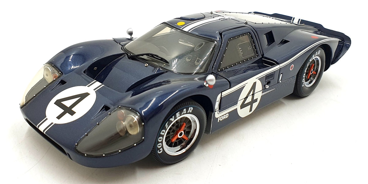 ミニカー 1/18 EXOTO FORD GT40 Mk.IV 1967 Exoto 1/18 Scale Diecast 18056 - 1967 Ford GT40 MKIV Le Mans #4
