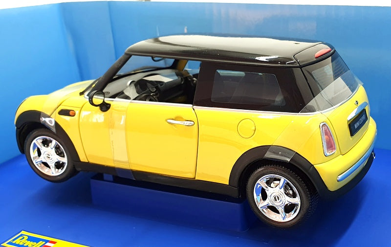 Revell 1/18 Scale Diecast 08425 - Mini Cooper - Yellow/Black