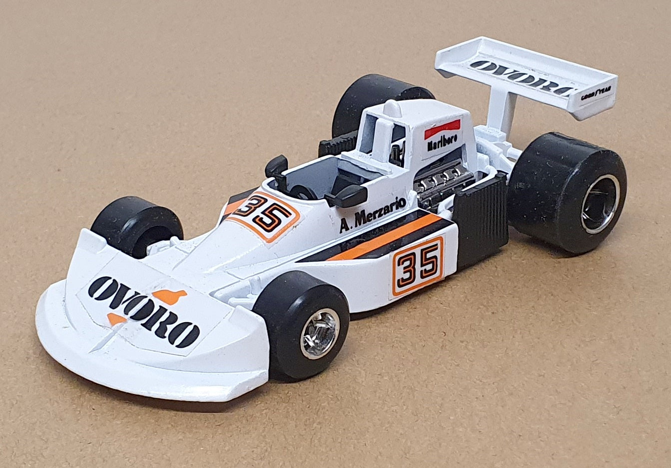 Polistil 1/32 Scale Diecast FK14 - F1 March 761 Ovoro #35 - White