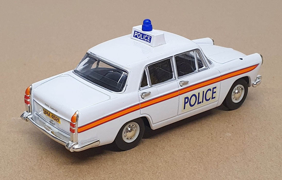 Vanguards 1/43 Scale VA44001 - Austin A60 Cambridge Sussex Police - White