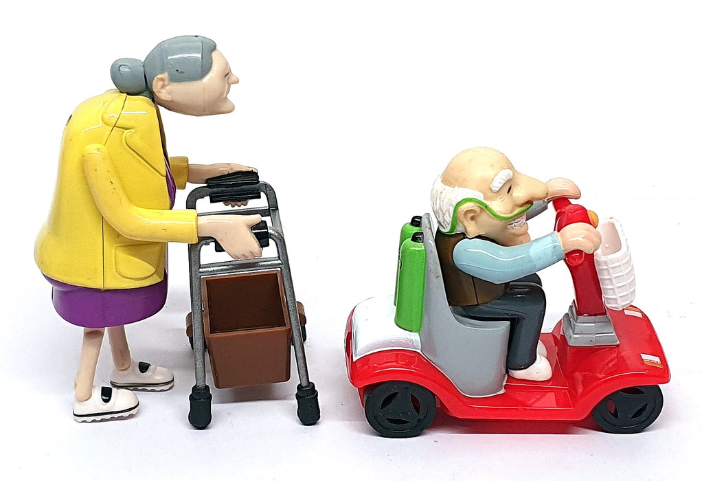 Bluw Gifts 35520 - Wind Up Granny & Pull Back Grandad Racing Set