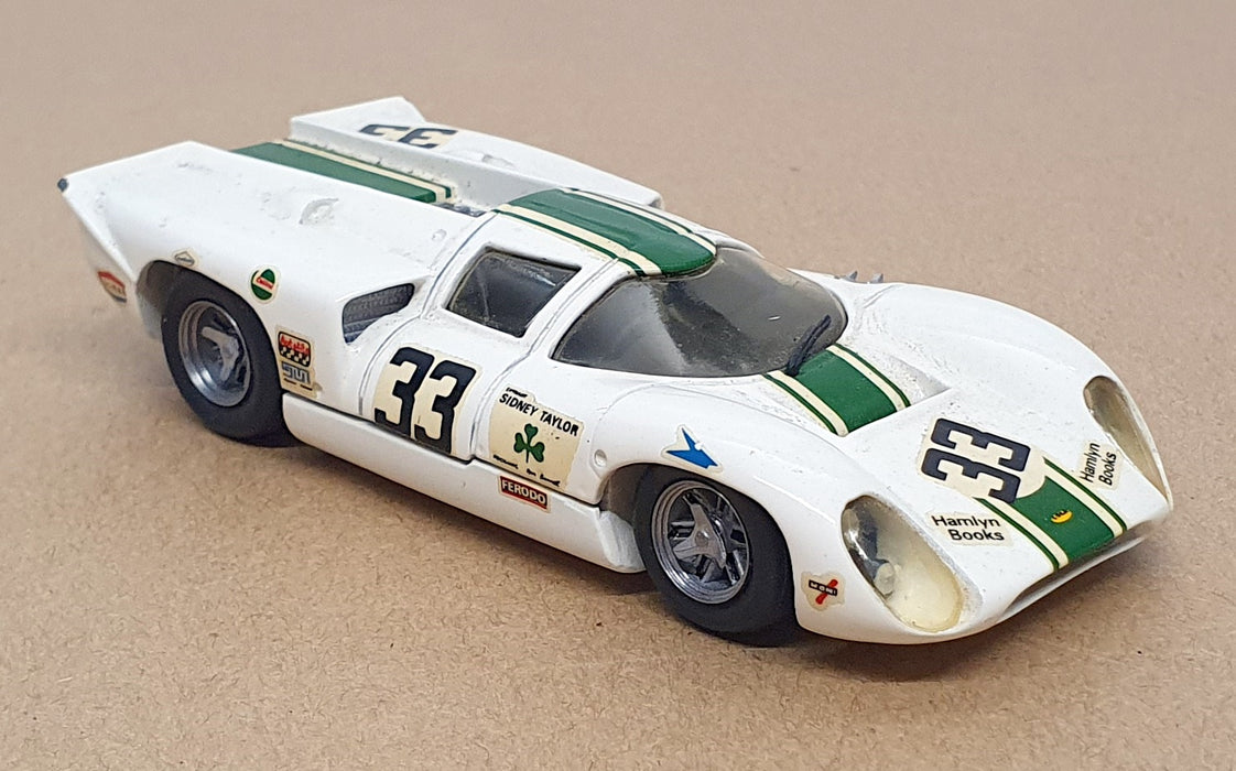 Historic Replicars 1/43 Scale 23126D - 1969 Lola T70 Mk3B Race Car #33