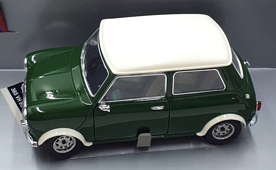 Solido 1/18 Scale Diecast 8021 - 1964 Mini Cooper S - Green/White
