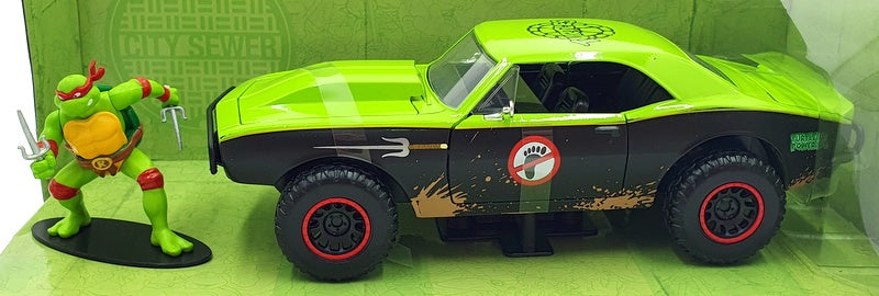 Jada 1/24 Scale Diecast 80456 - TMNT Raphael & 1967 Chevrolet Camaro