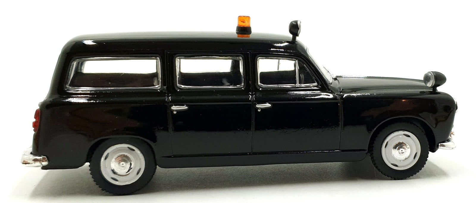 Norev Hachette 1/43 Scale FB5145 - 1961 Peugeot 403 Gendarmerie Police Car