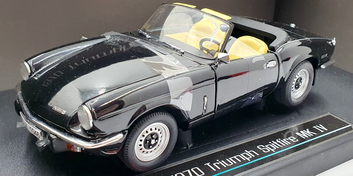 Sun Star 1/18 Scale Diecast 1046 - 1970 Triumph Spitfire MK IV
