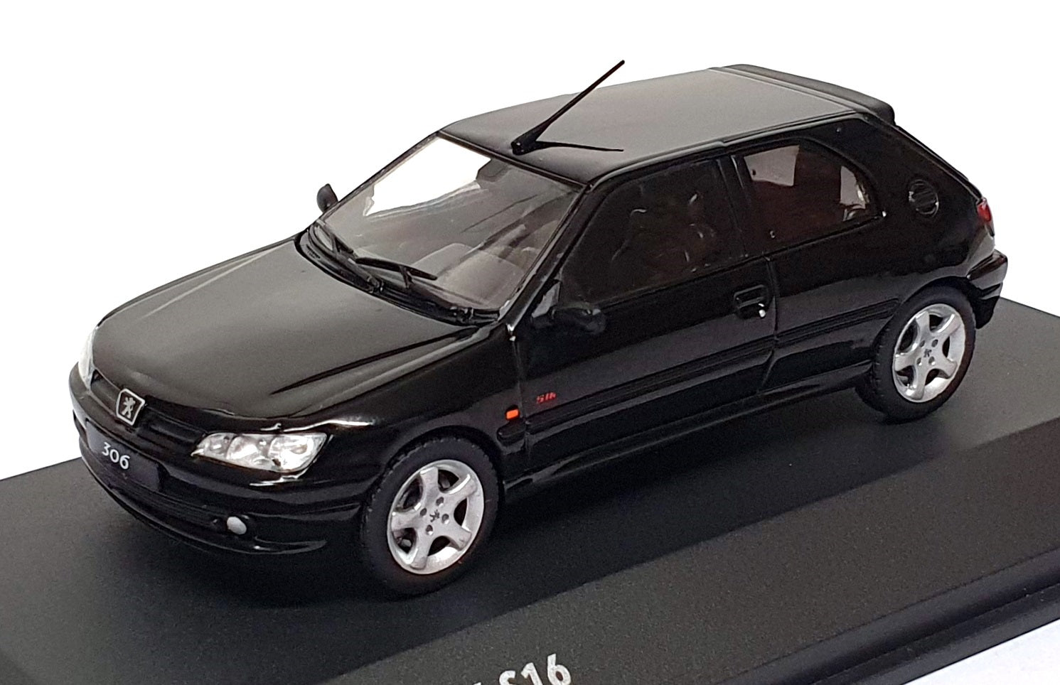 Solido 1/43 Scale Diecast S4311405 - Peugeot 306S16 - Noir Onyx