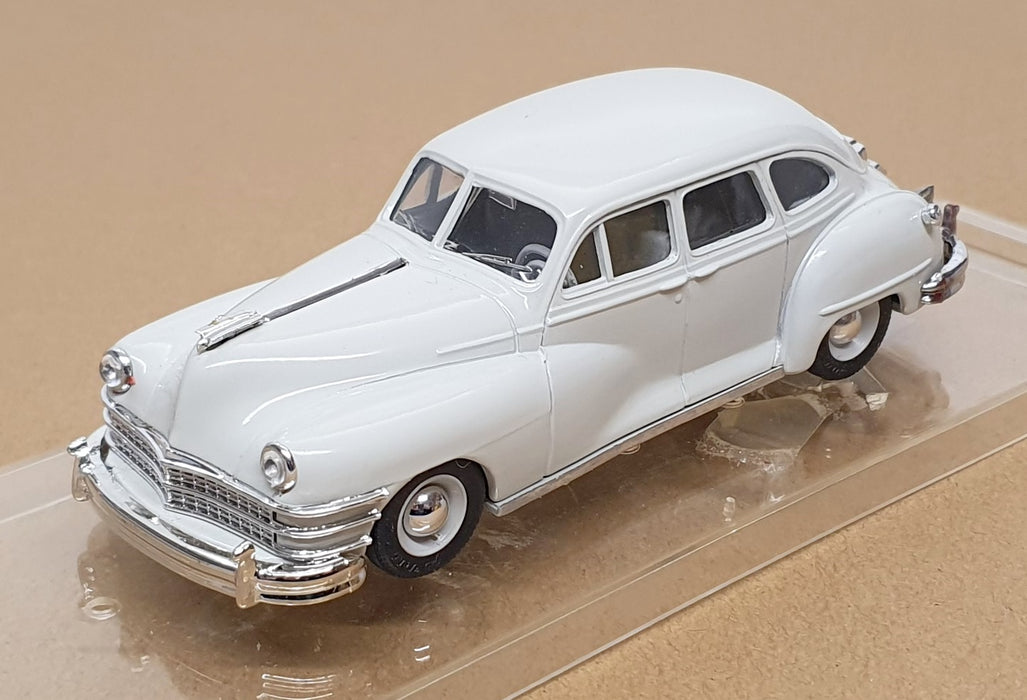 Vitesse 1/43 Scale Diecast 370 - 1947 Chrysler Windsor Sedan - Lt. Grey