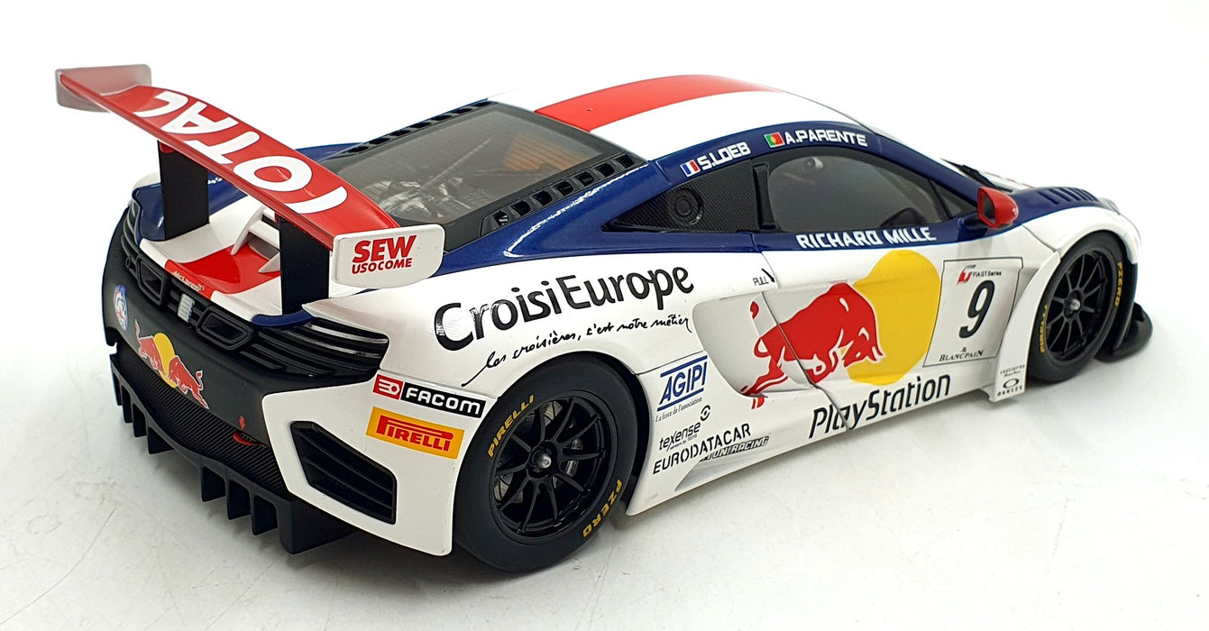 Autoart 1/18 Scale 81342 - McLaren 12C GT3 Red Bull #9 S.Loeb/Parente