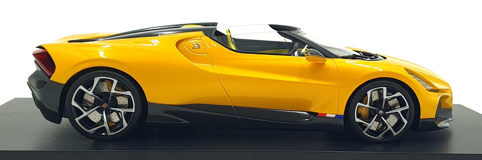 Top Speed 1/18 Scale Resin TS0598 - Bugatti W16 Mistral - Yellow
