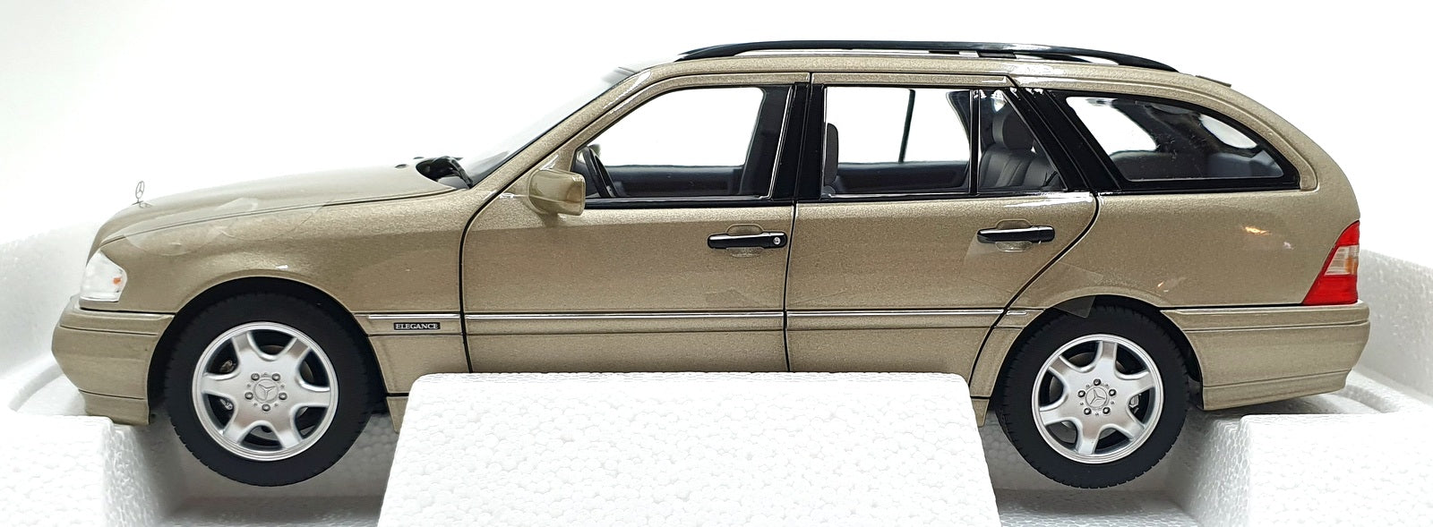 Norev 1/18 Scale Diecast 183388 1997 Mercedes- Benz C-Class T Model Met. Silver