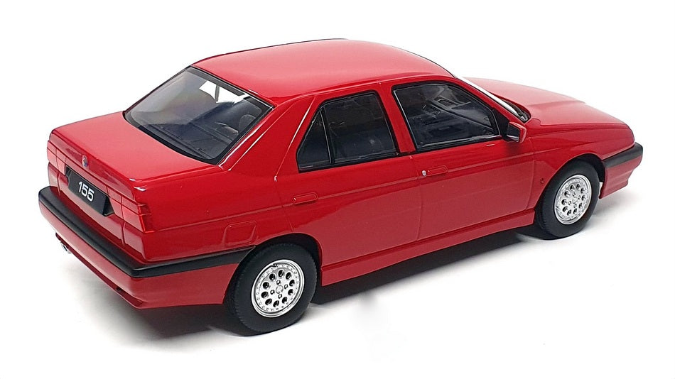 Réplica 1:18 Alfa Romeo 164 Q4 Plateado/Negro - Coche a Escala Réplica 1:18 Alfa Romeo 164 Q4 Plateado/Negro - Coche a Escala
