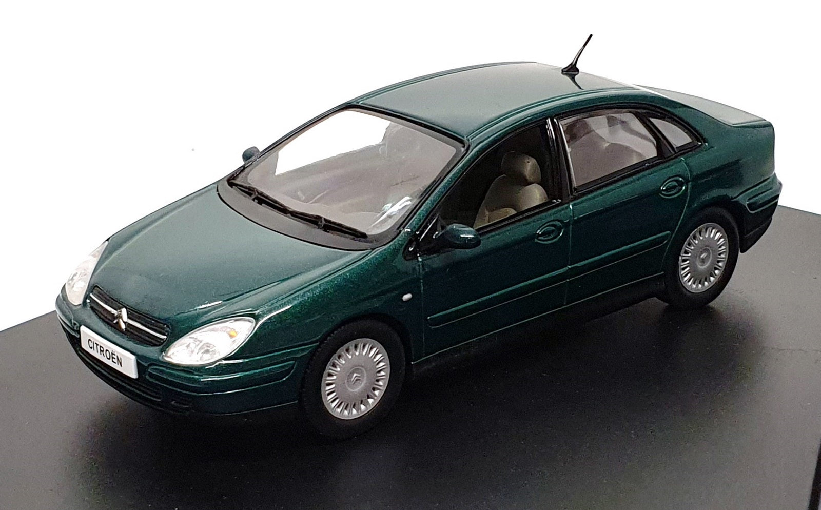 Norev 1/43 Scale Diecast NC501G - Citroen C5 - Met. Green