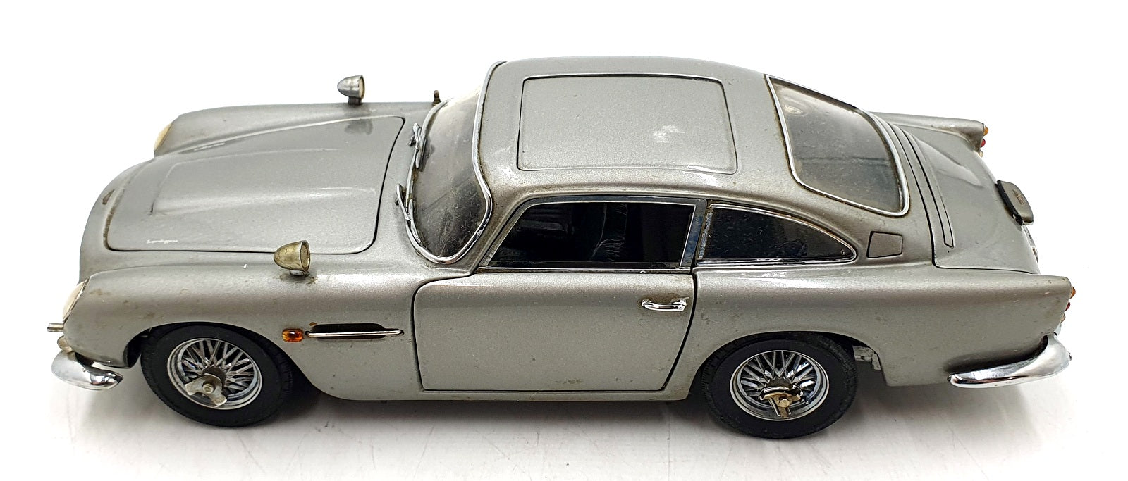 Danbury Mint 1/24 Scale Diecast DB5007 - Aston Martin DB5 James Bond 007 Silver
