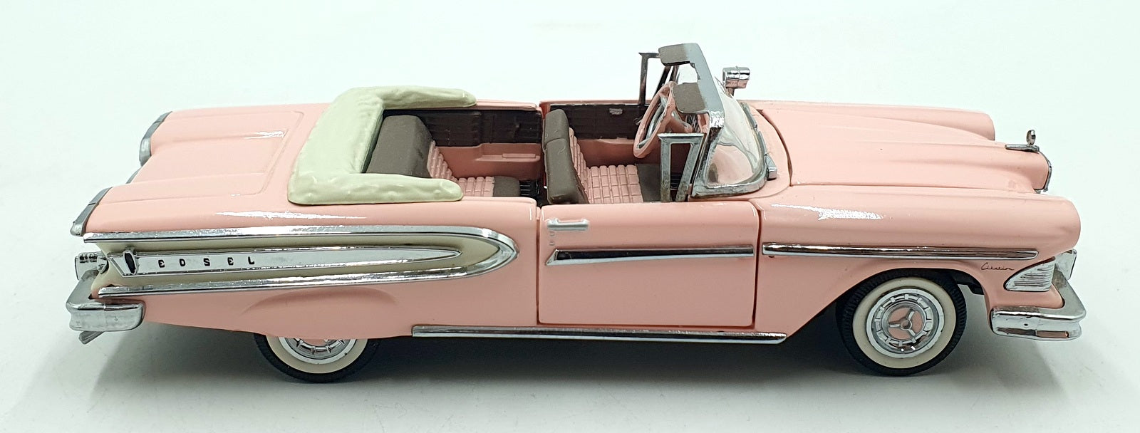 Franklin Mint 1/43 Scale Diecast B11KC72 - 1958 Edsel Citation - Pink