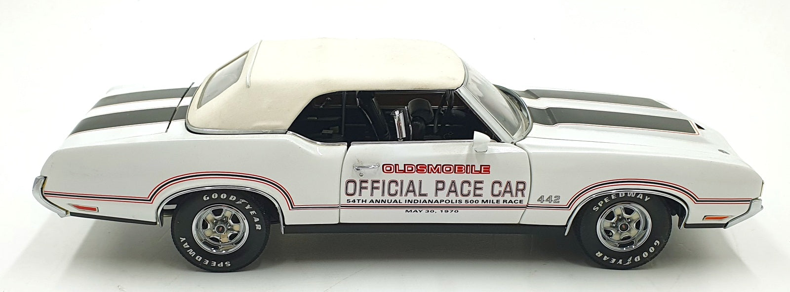 Exact Detail 1/18 Scale WCC301 - 1970 Oldsmobile 442 Indy Pace Car