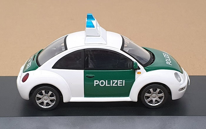 Schuco 1/43 Scale 04537 - VW Volkswagen New Beetle Polizei - White/Green