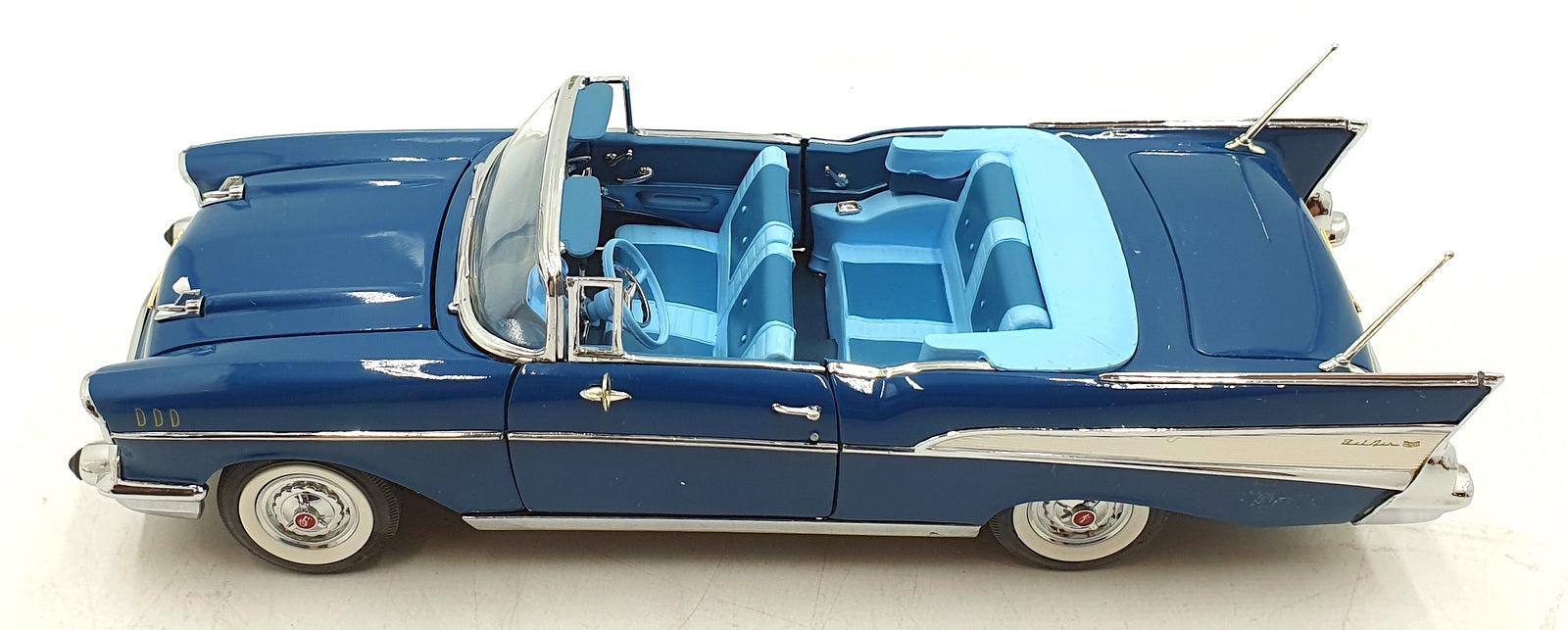 Danbury Mint 1/24 Scale No. 41 - 1957 Chevrolet Bel Air - Blue